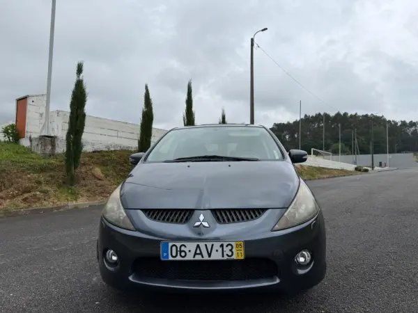 Mitsubishi Grandis 20