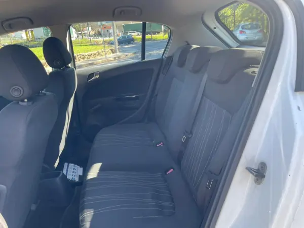 Opel Corsa 10