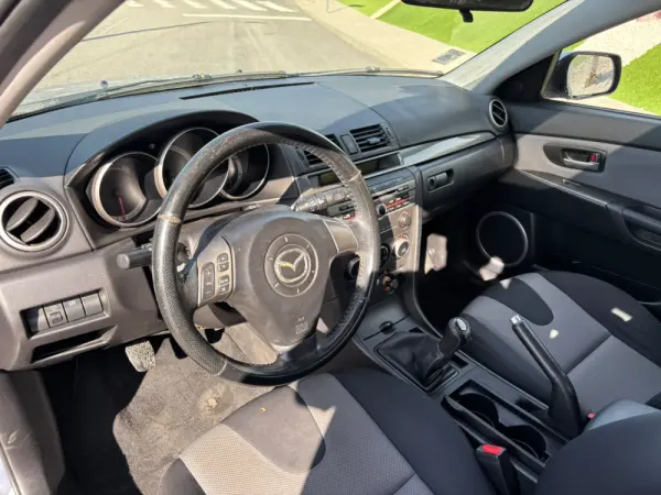 Mazda 3 12
