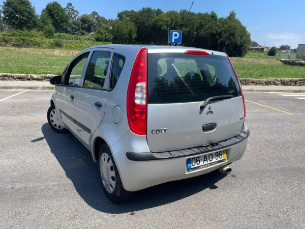 Mitsubishi Colt 13