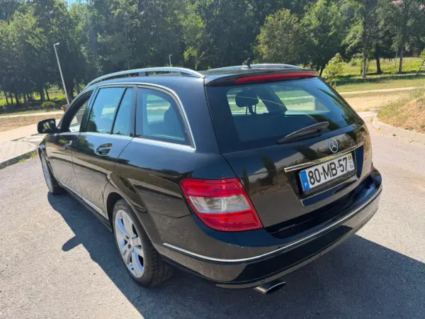 Mercedes-Benz C 220 2