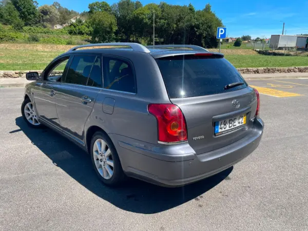 Toyota Avensis 13