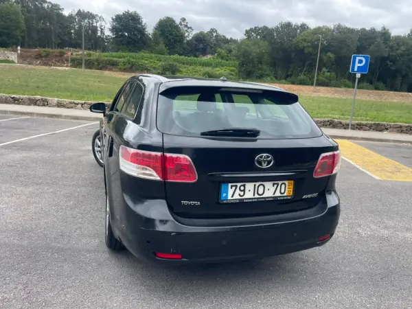 Toyota Avensis 9