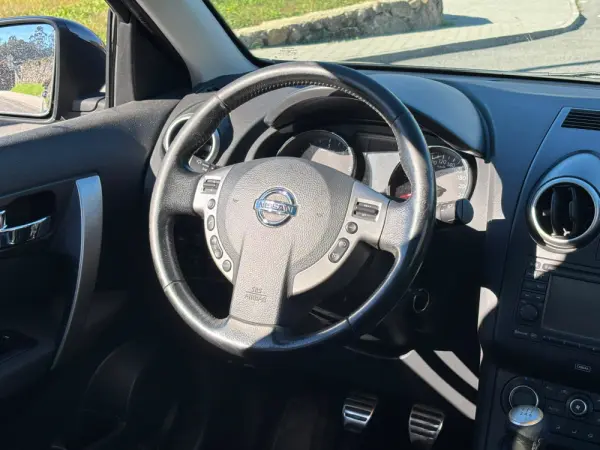 Nissan Qashqai +2 14