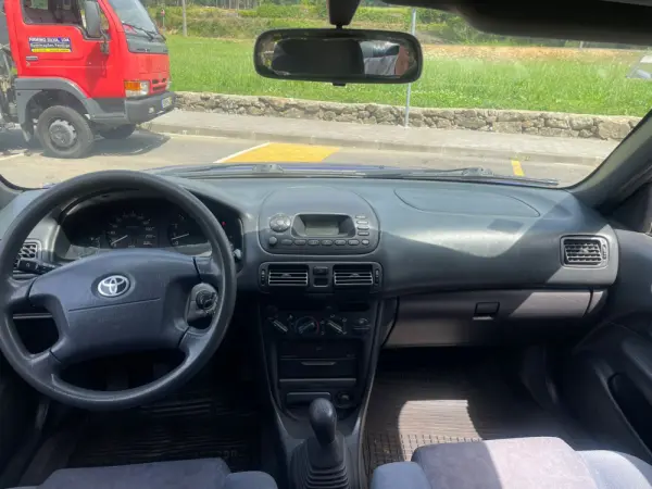 Toyota Corolla 2