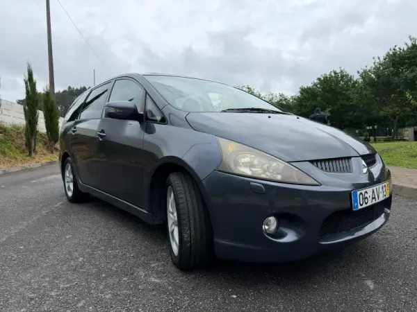 Mitsubishi Grandis 9