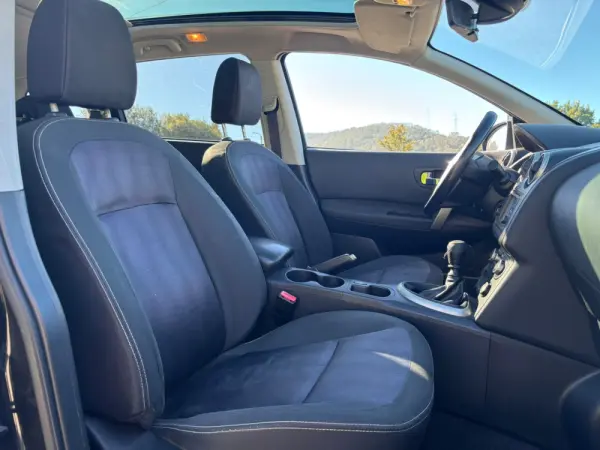Nissan Qashqai +2 16