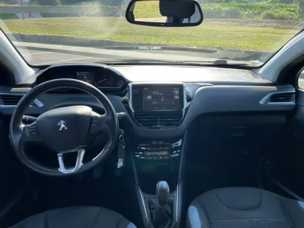 Peugeot 208 2