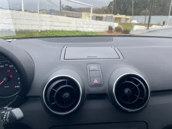 Audi A1 8