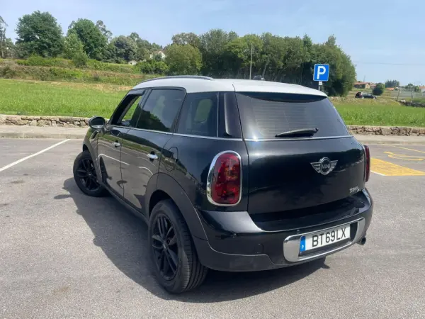 MINI Countryman 6