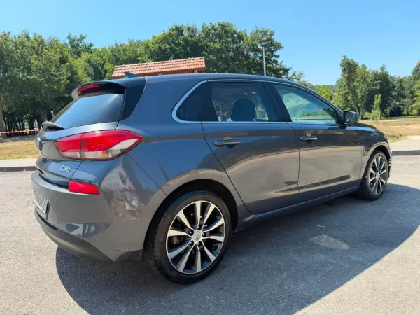 Hyundai i30 15