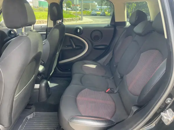 MINI Countryman 12