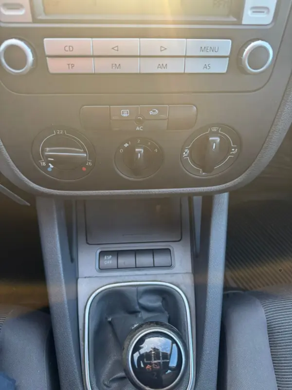 Volkswagen Golf 15