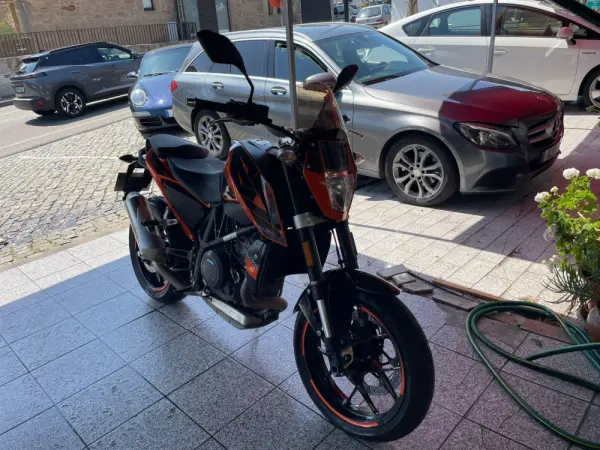 KTM 690 2