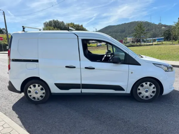 Ford Transit Connect 9