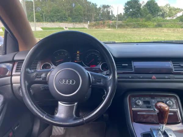 Audi A8 14