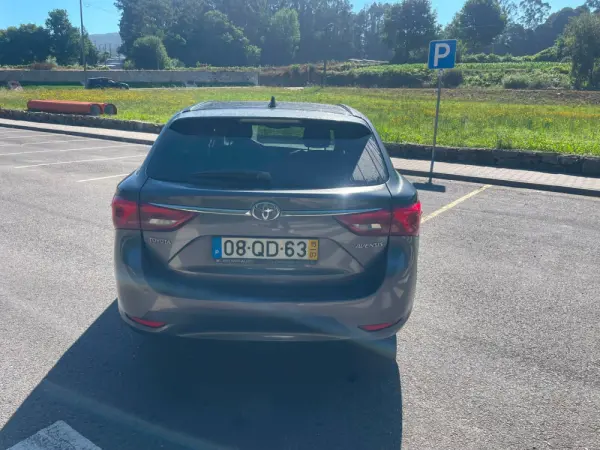 Toyota Avensis 5