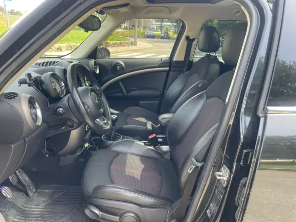MINI Countryman 17