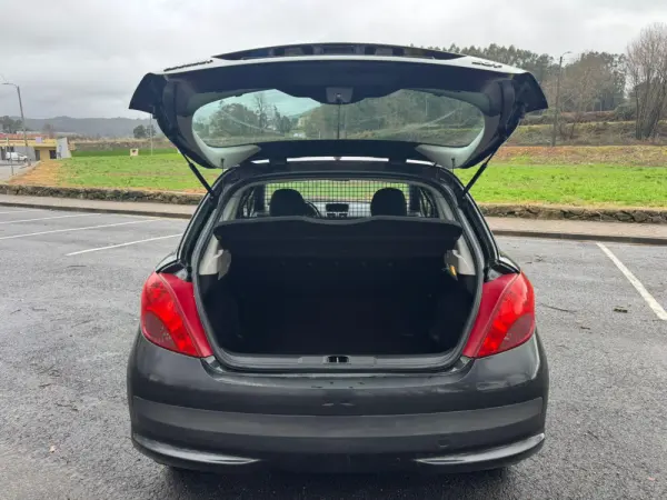 Peugeot 207 4