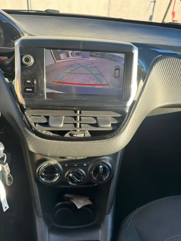 Peugeot 208 4