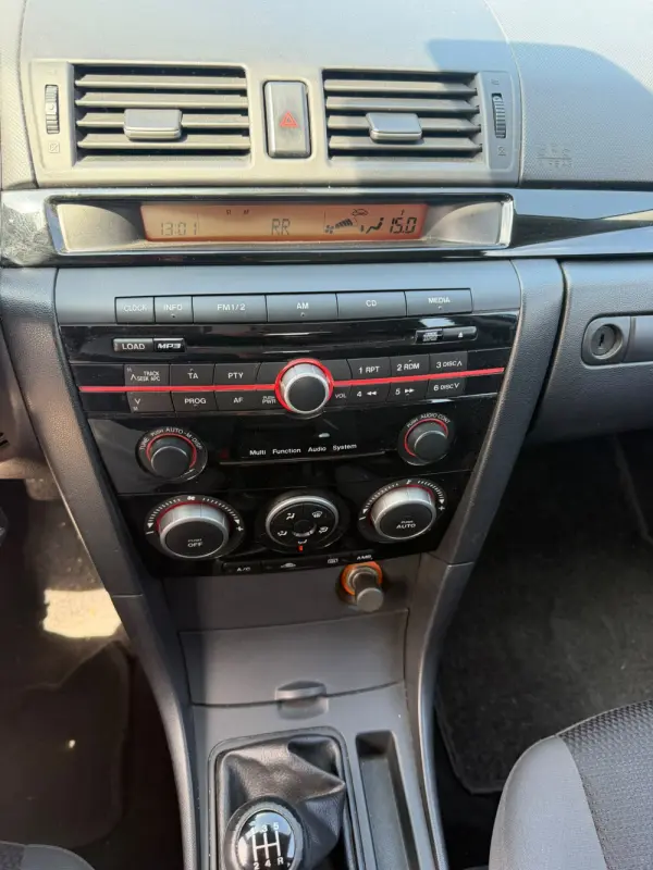Mazda 3 6