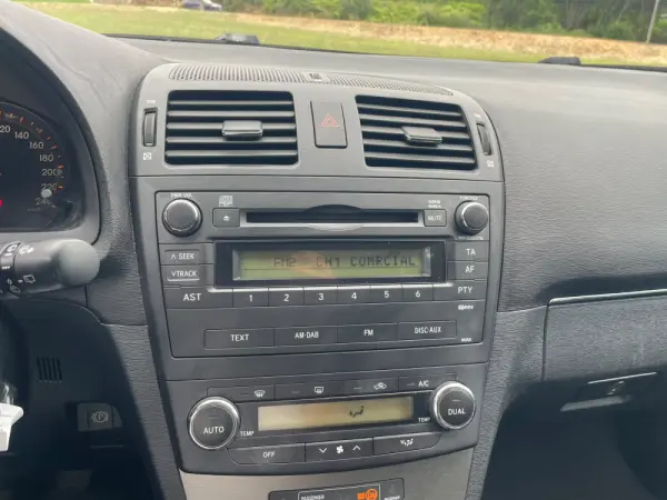 Toyota Avensis 12