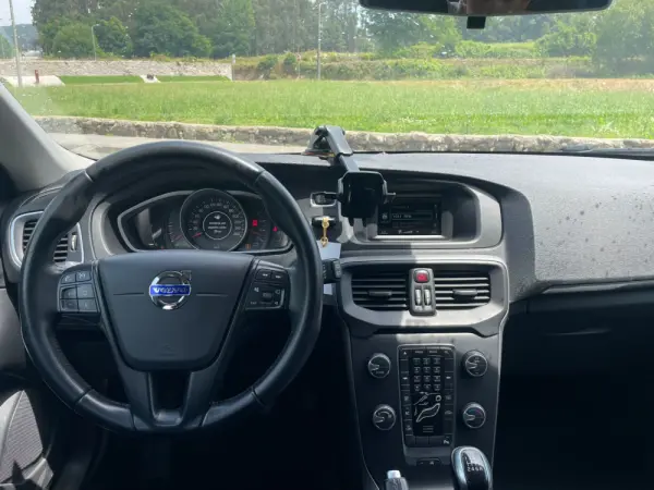 Volvo V40 15
