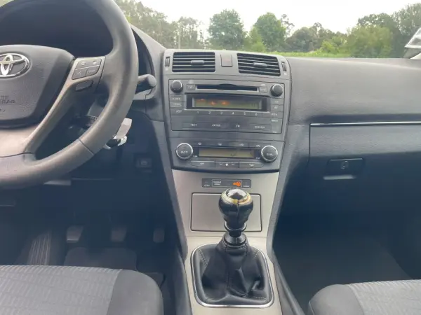Toyota Avensis 6
