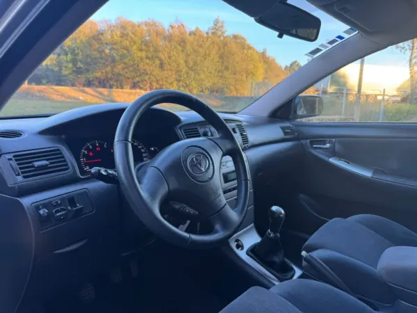 Toyota Corolla 4