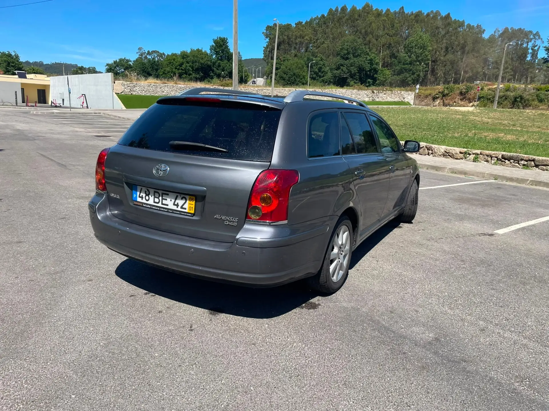 Toyota Avensis 16