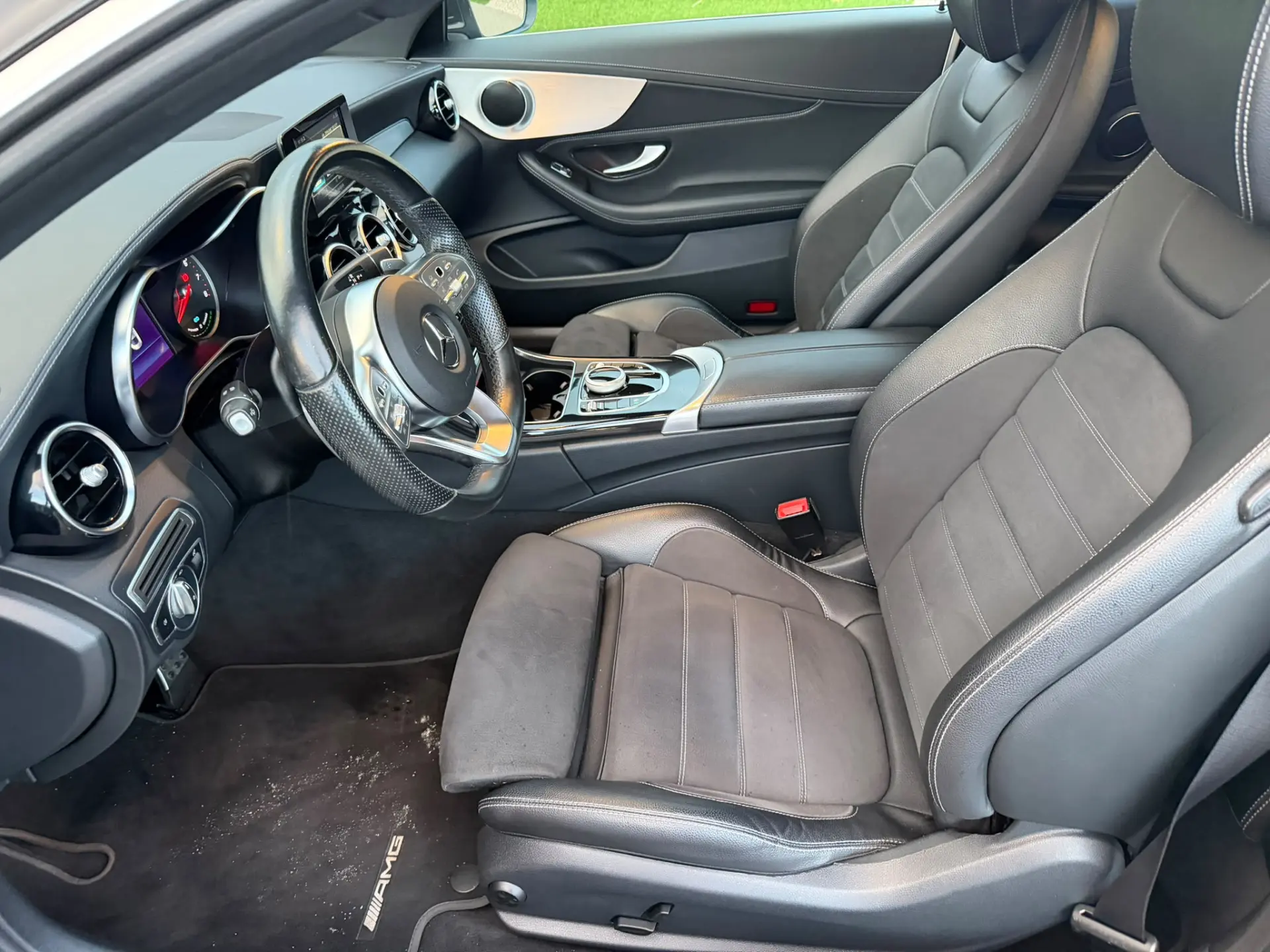 Mercedes-Benz C 300 Outro 2