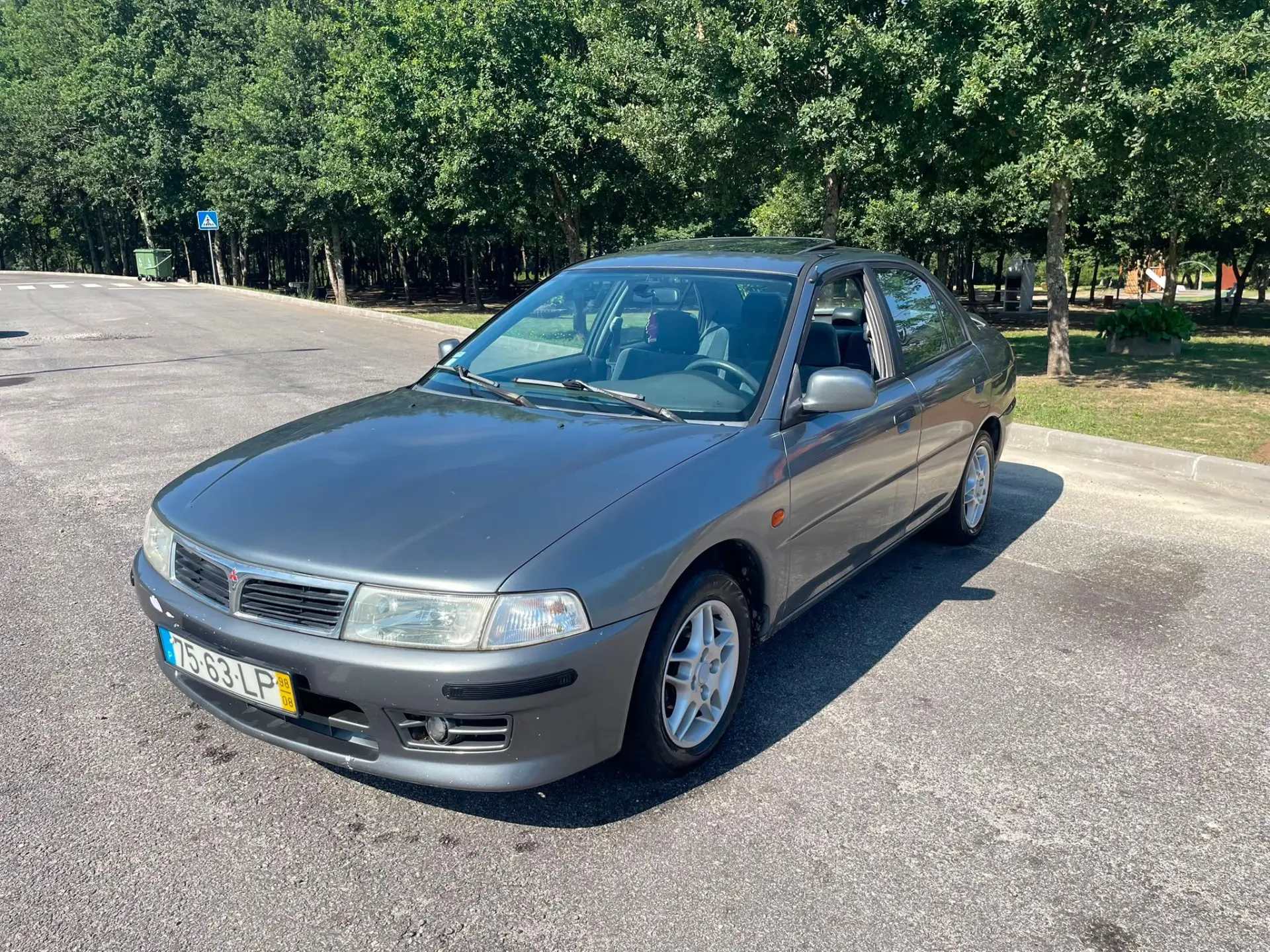 Mitsubishi Lancer 1