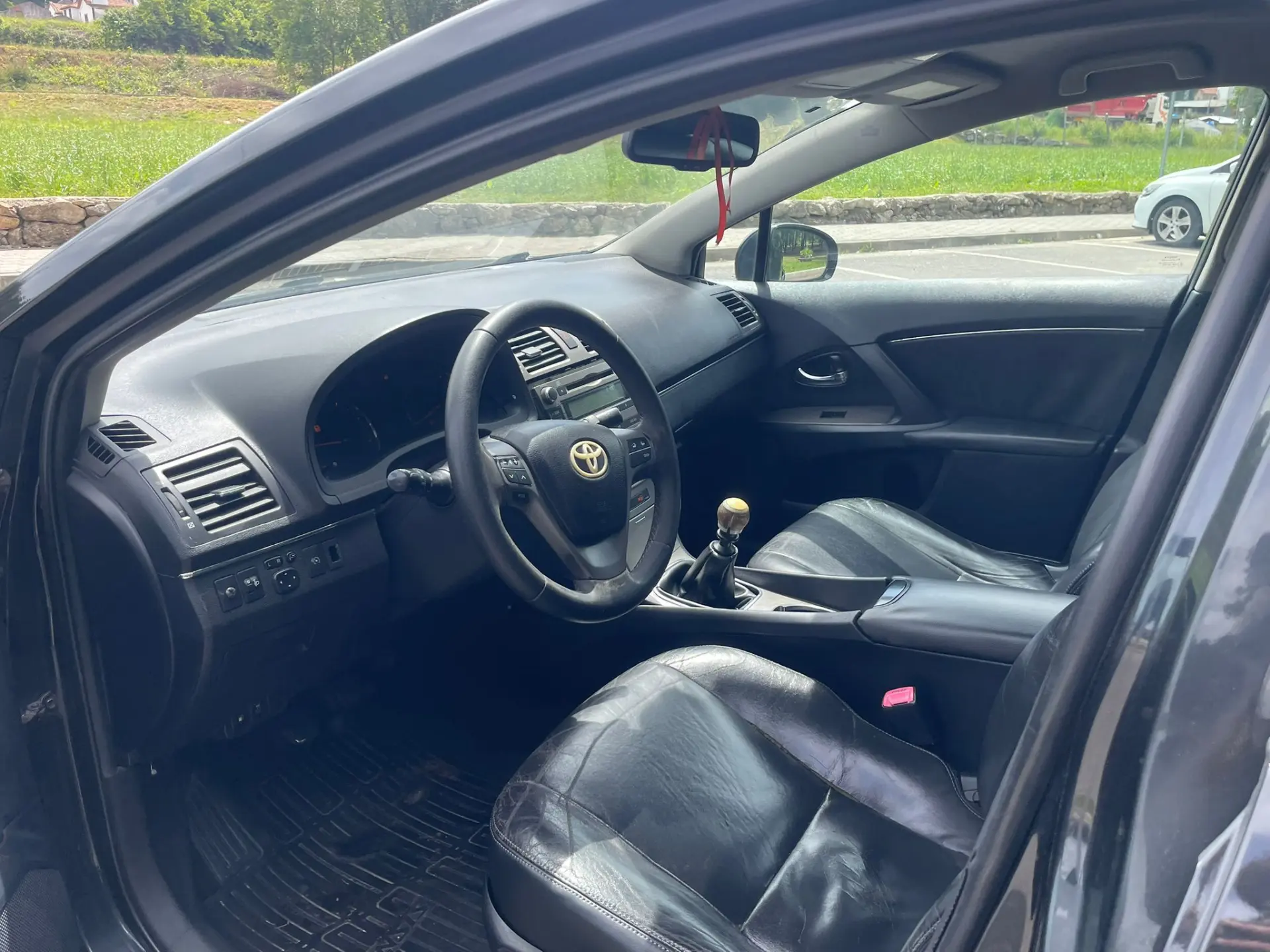 Toyota Avensis 12
