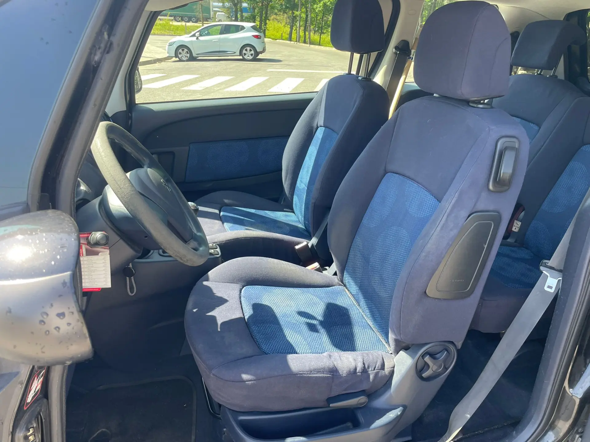 Peugeot 1007 4