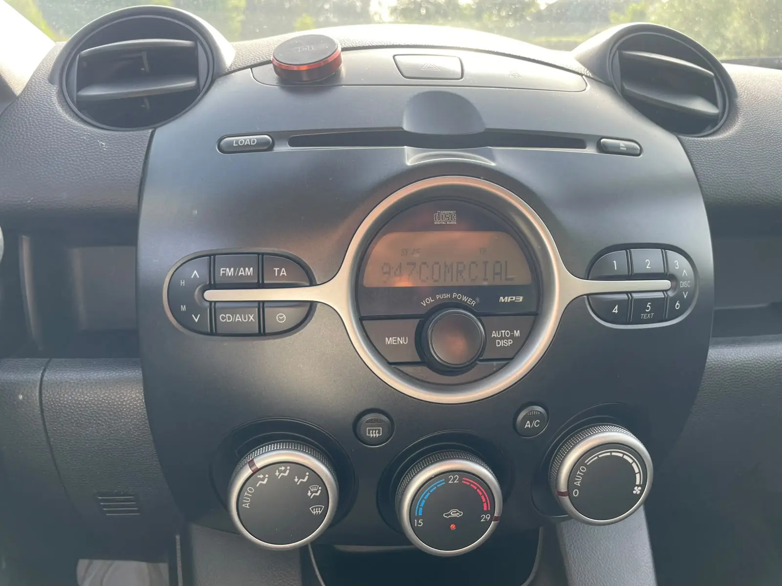 Mazda 2 4