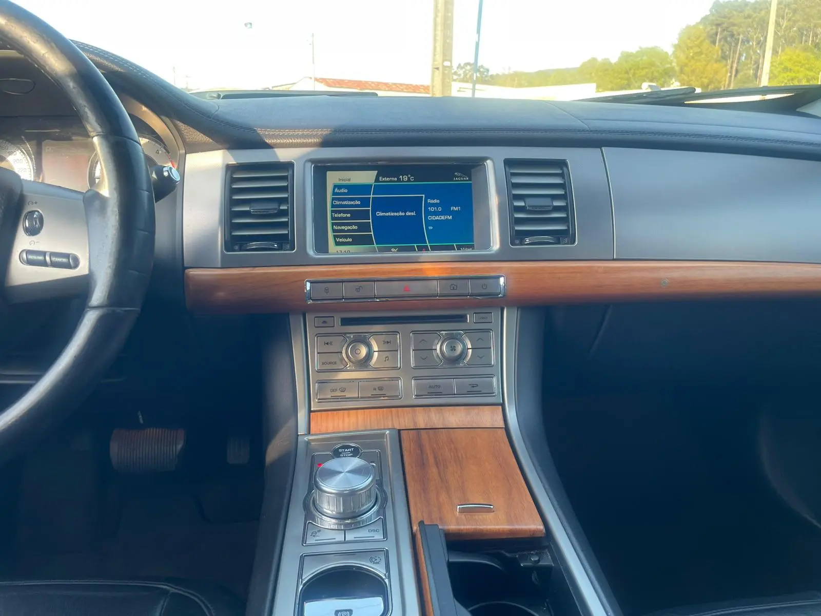 Jaguar XF 15