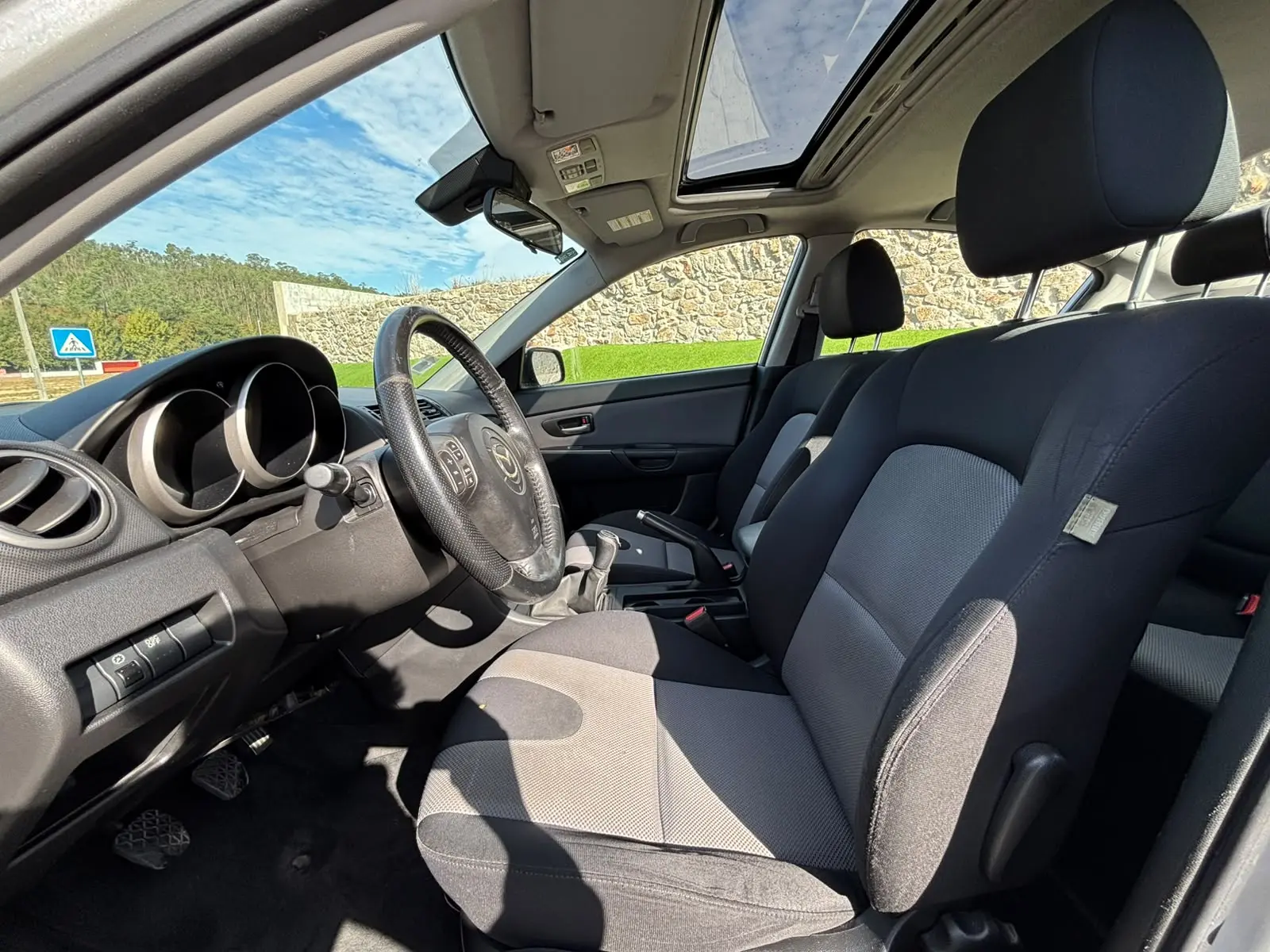 Mazda 3 8