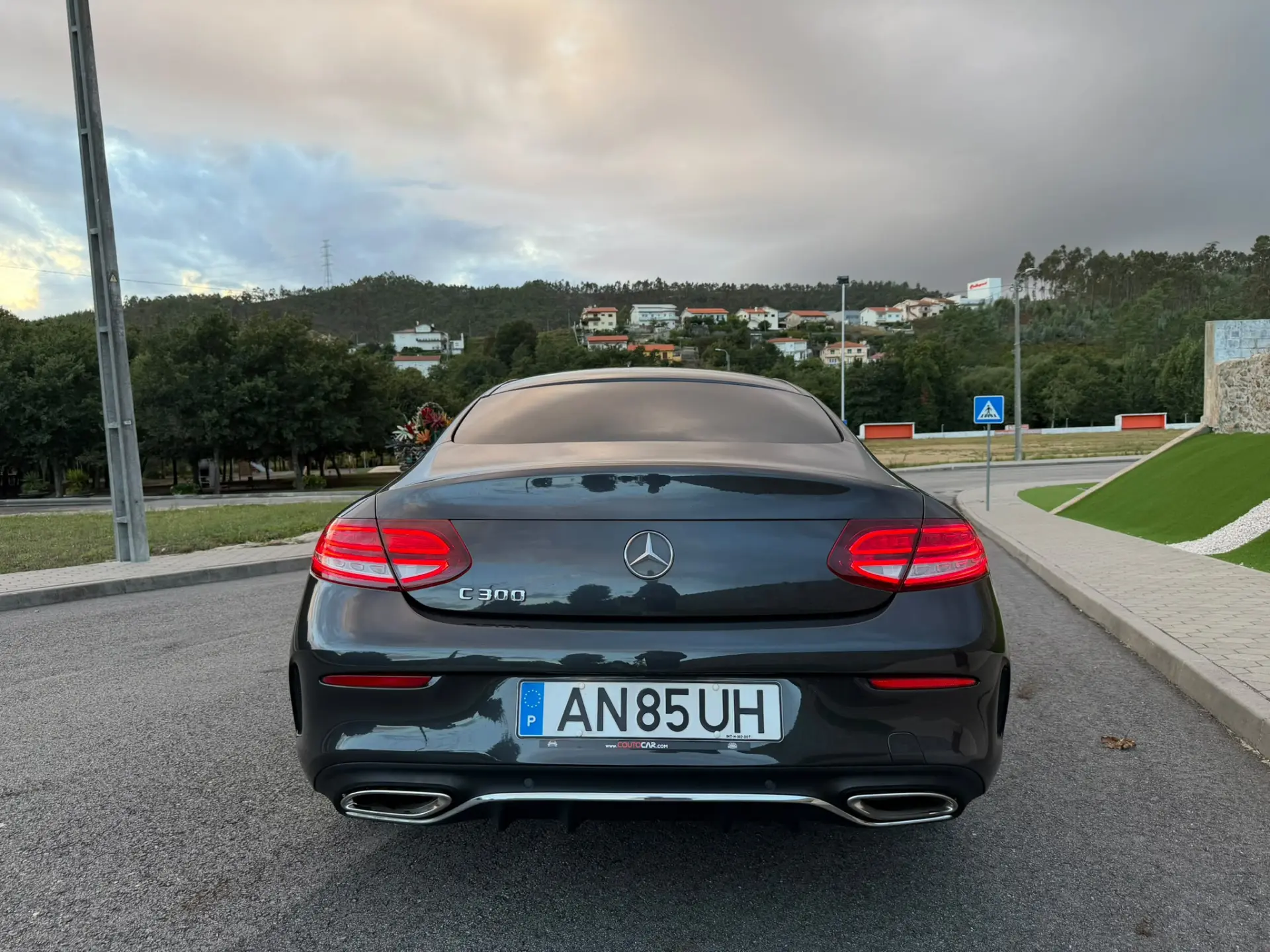 Mercedes-Benz C 300 Outro 8