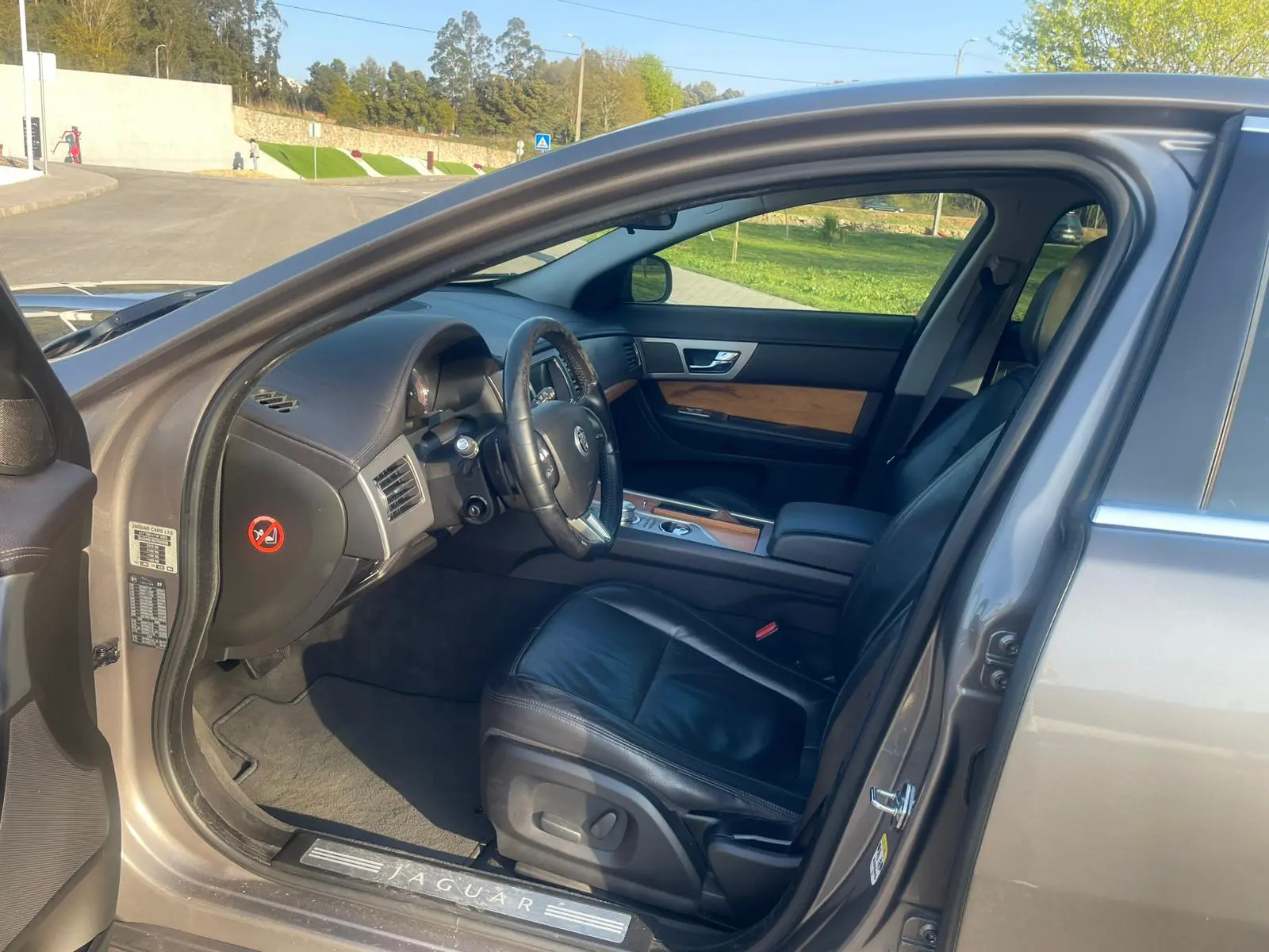 Jaguar XF 3
