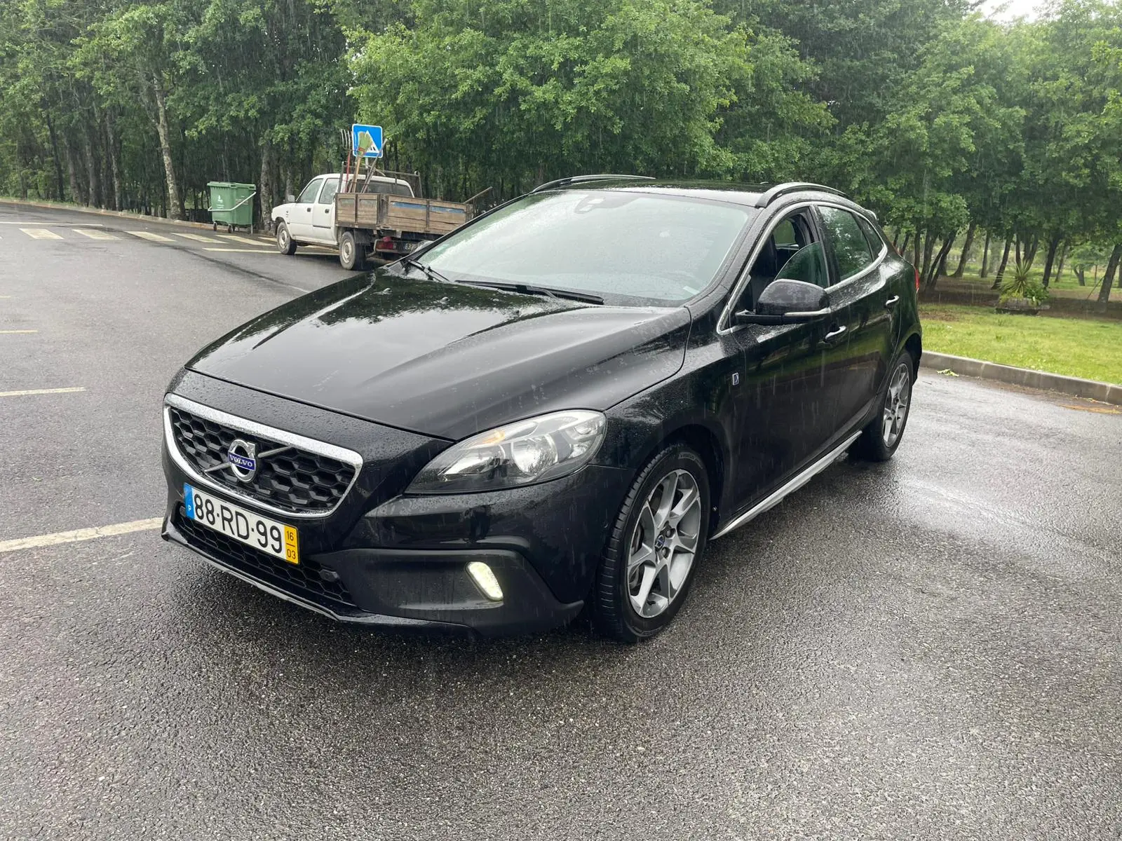 Volvo V40 Cross Country 1