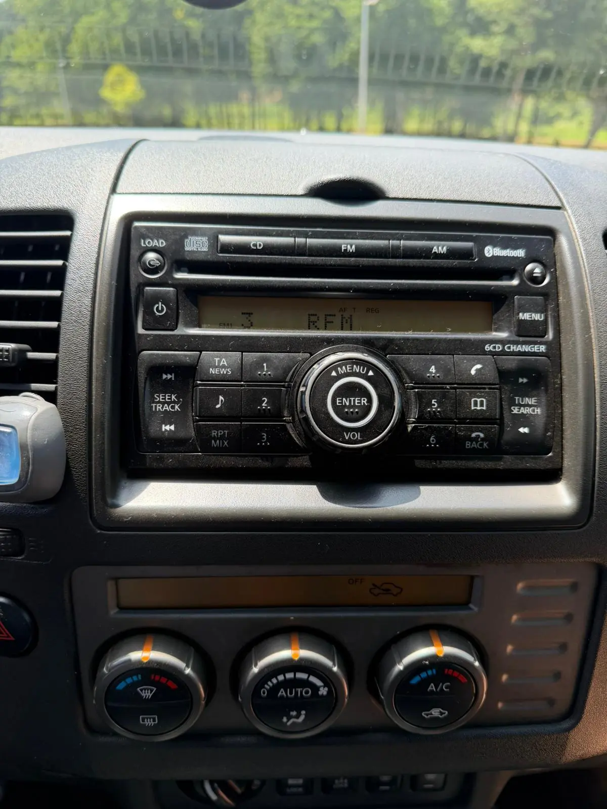 Nissan Navara 12