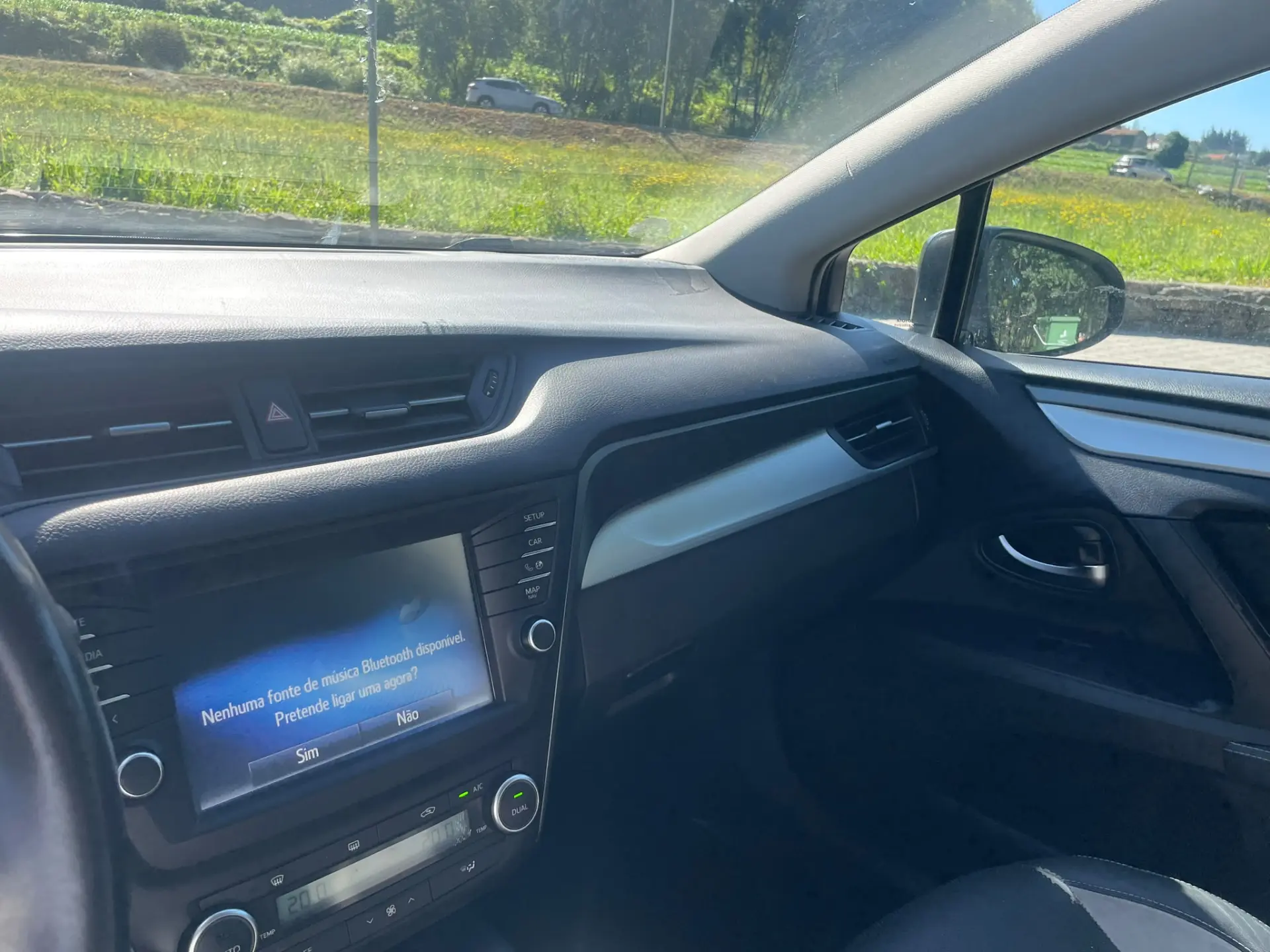 Toyota Avensis 14