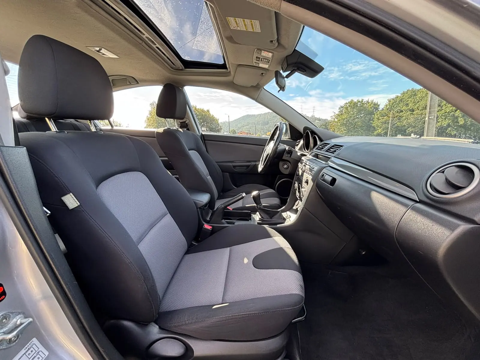 Mazda 3 10