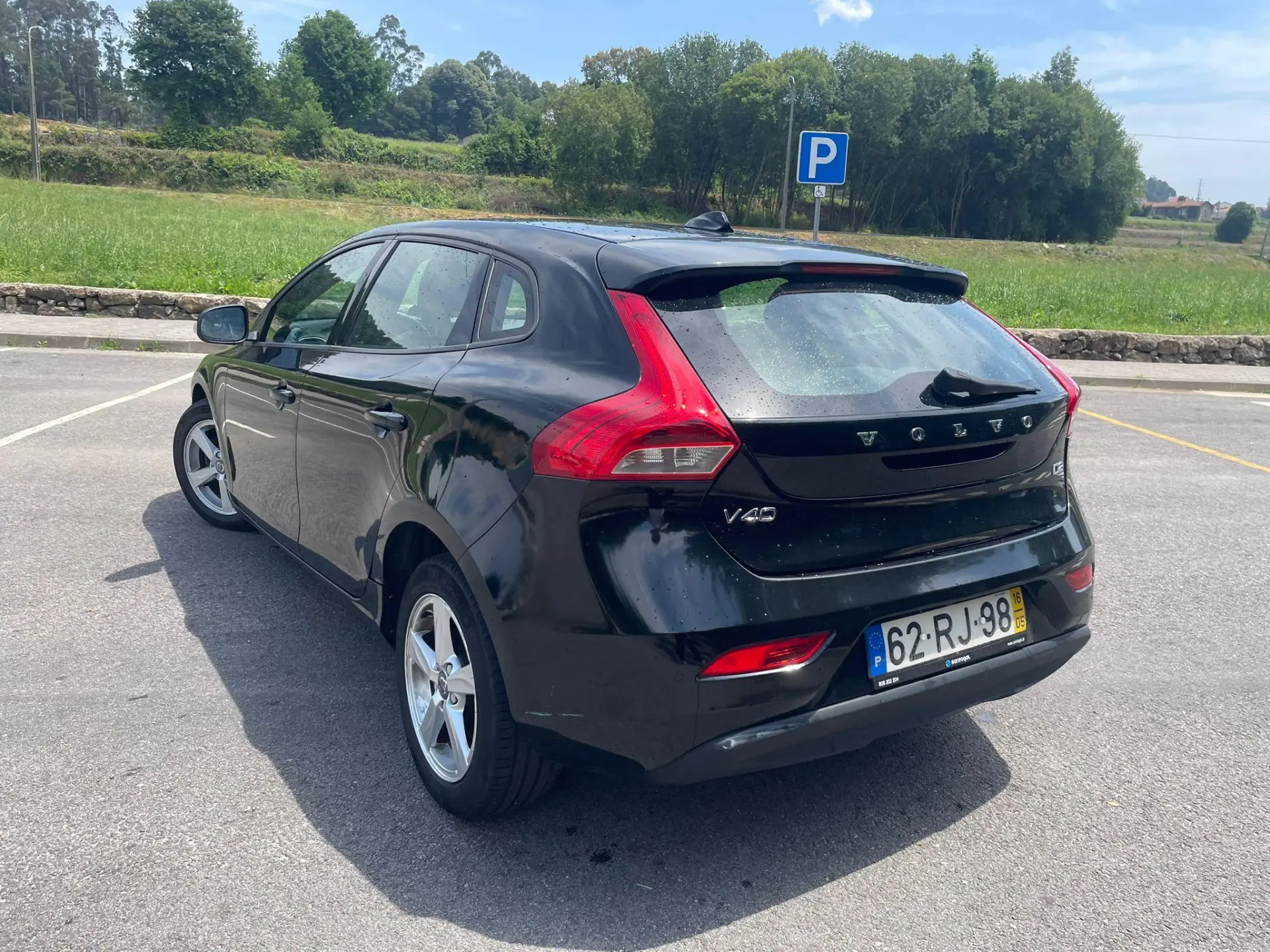 Volvo V40 9