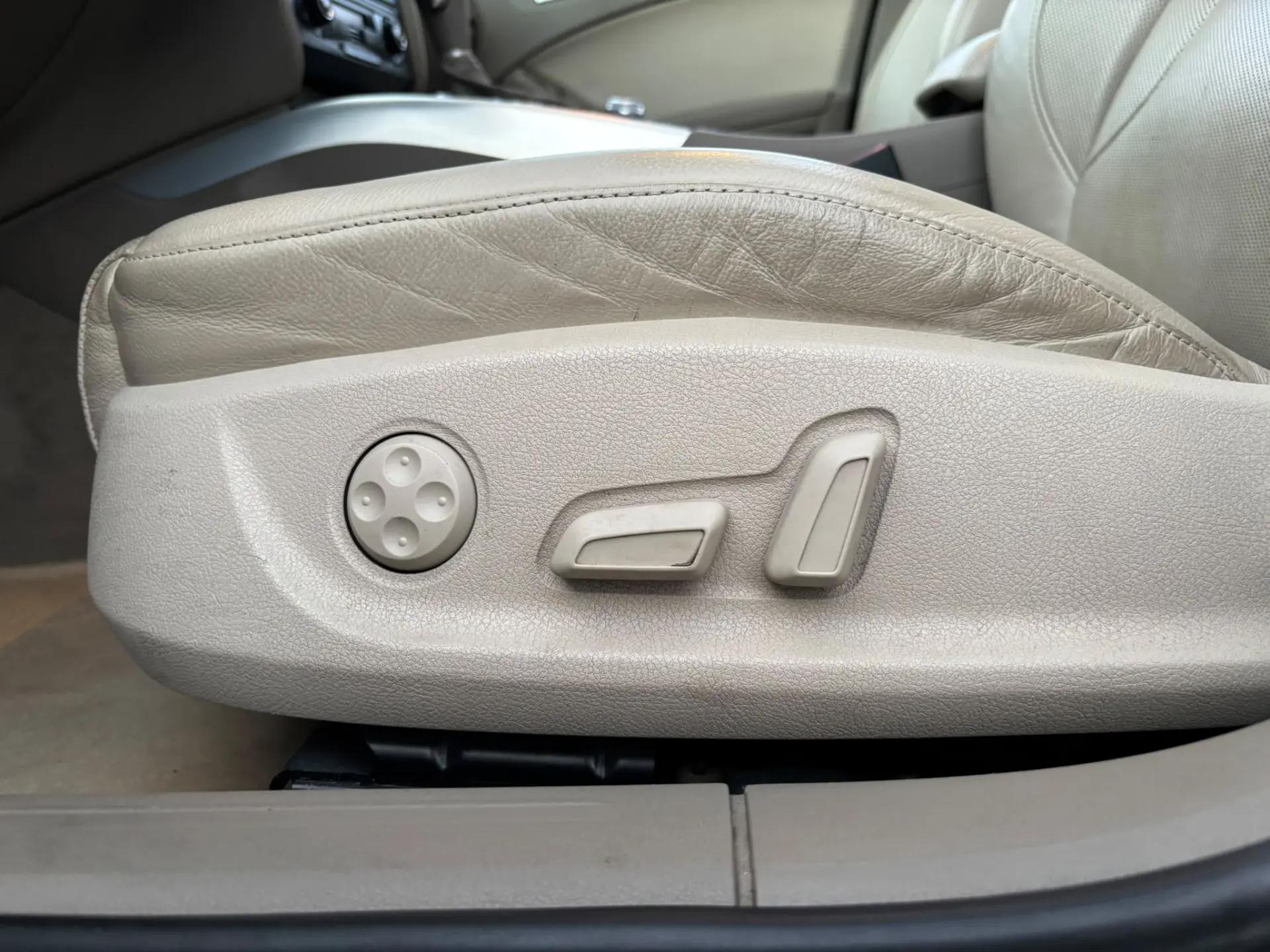 Audi A4 2.7 TDi V6 S-line Multitronic 8