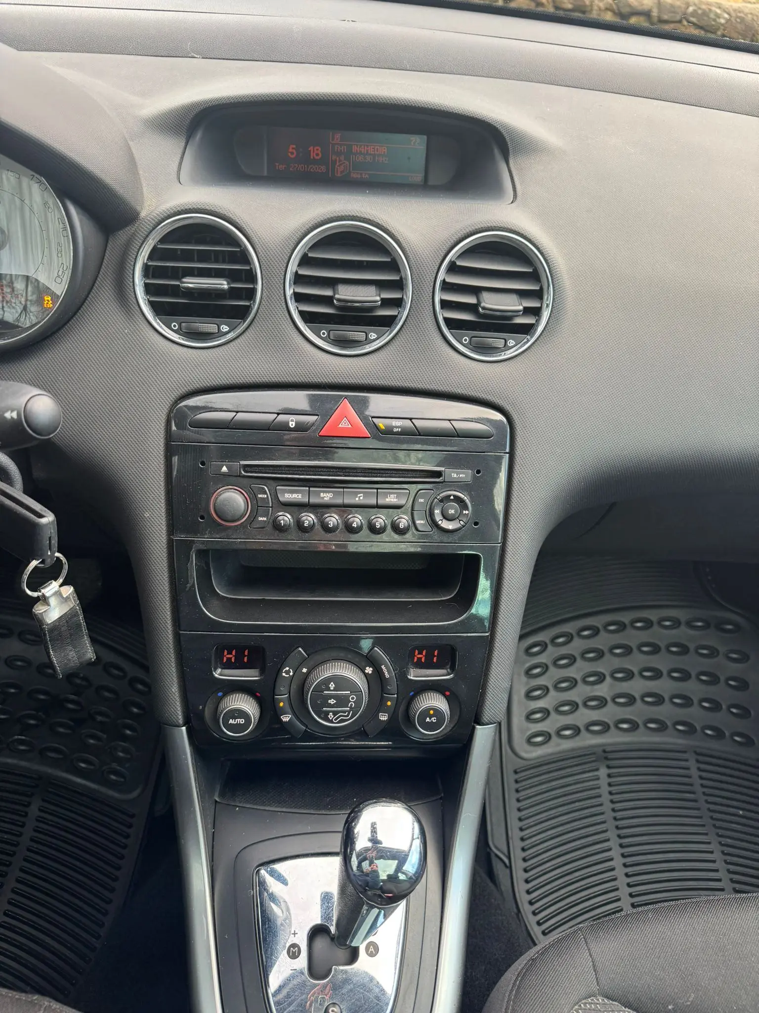 Peugeot 308 4
