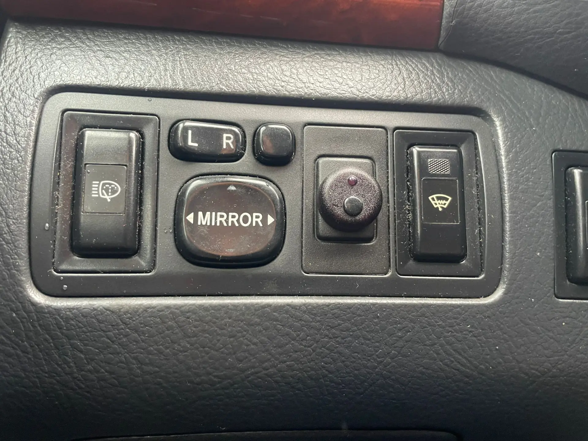 Toyota Avensis 4