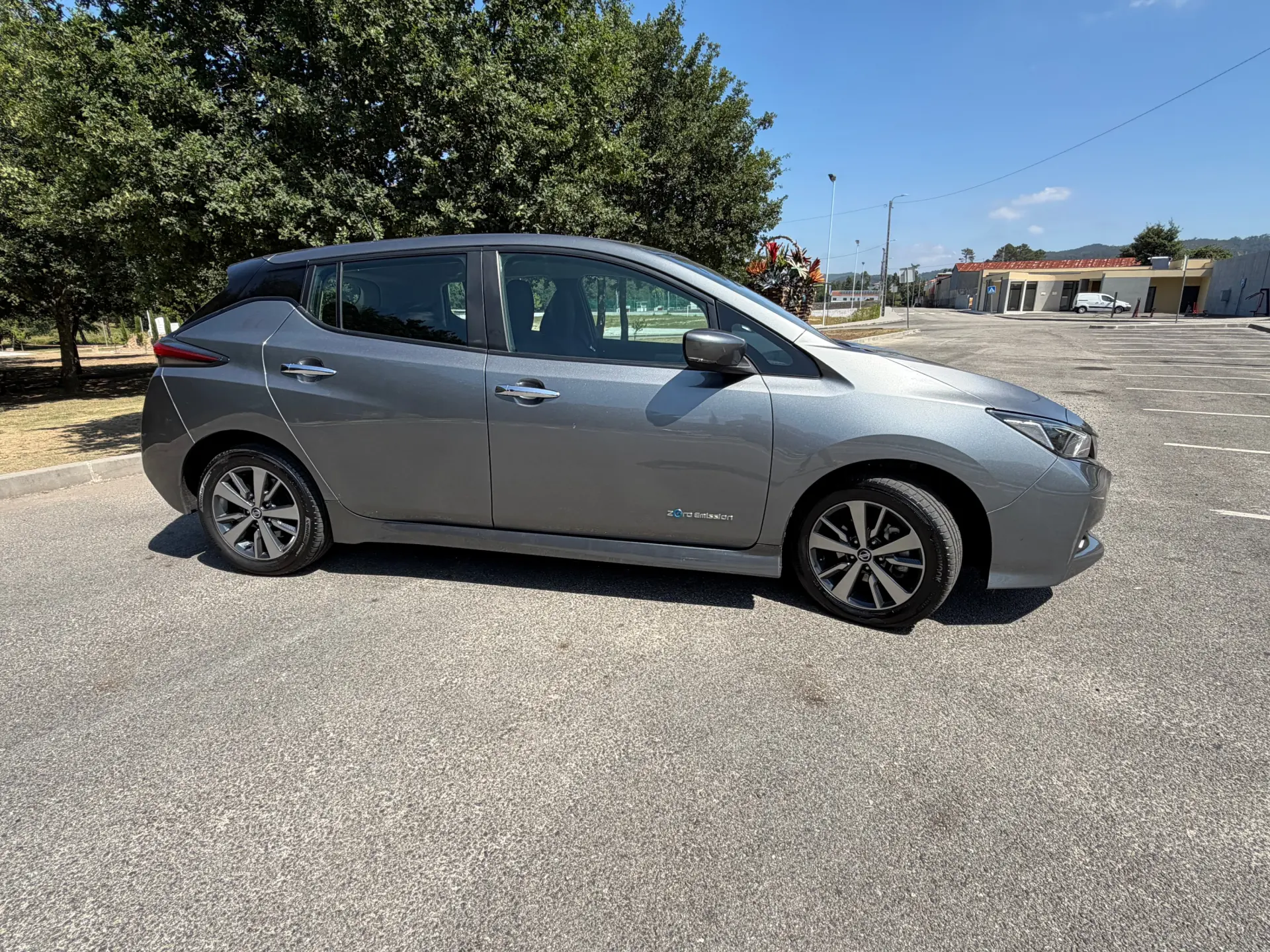 Nissan Leaf 5