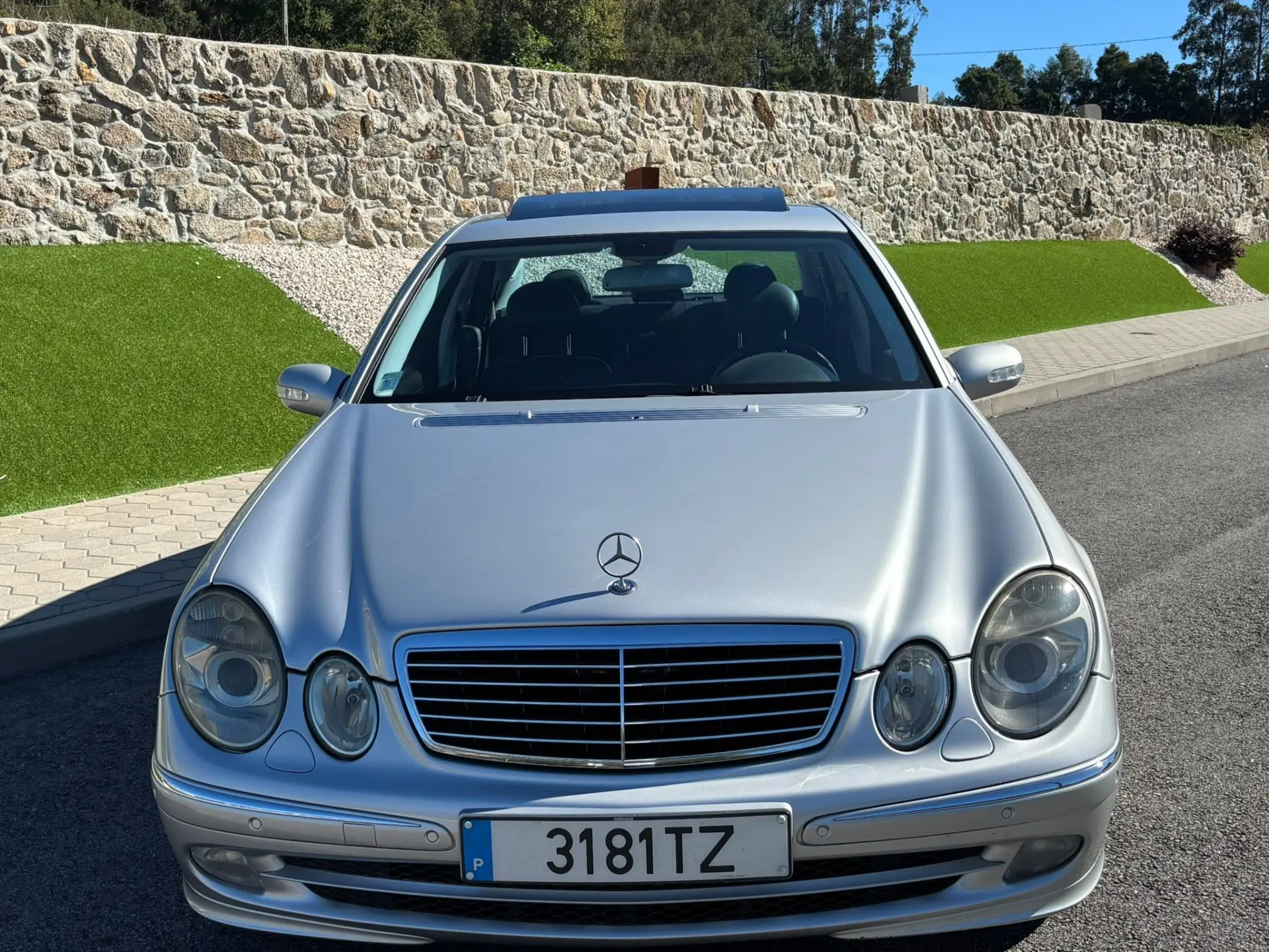 Mercedes-Benz E 220 CDi Avantgarde 3