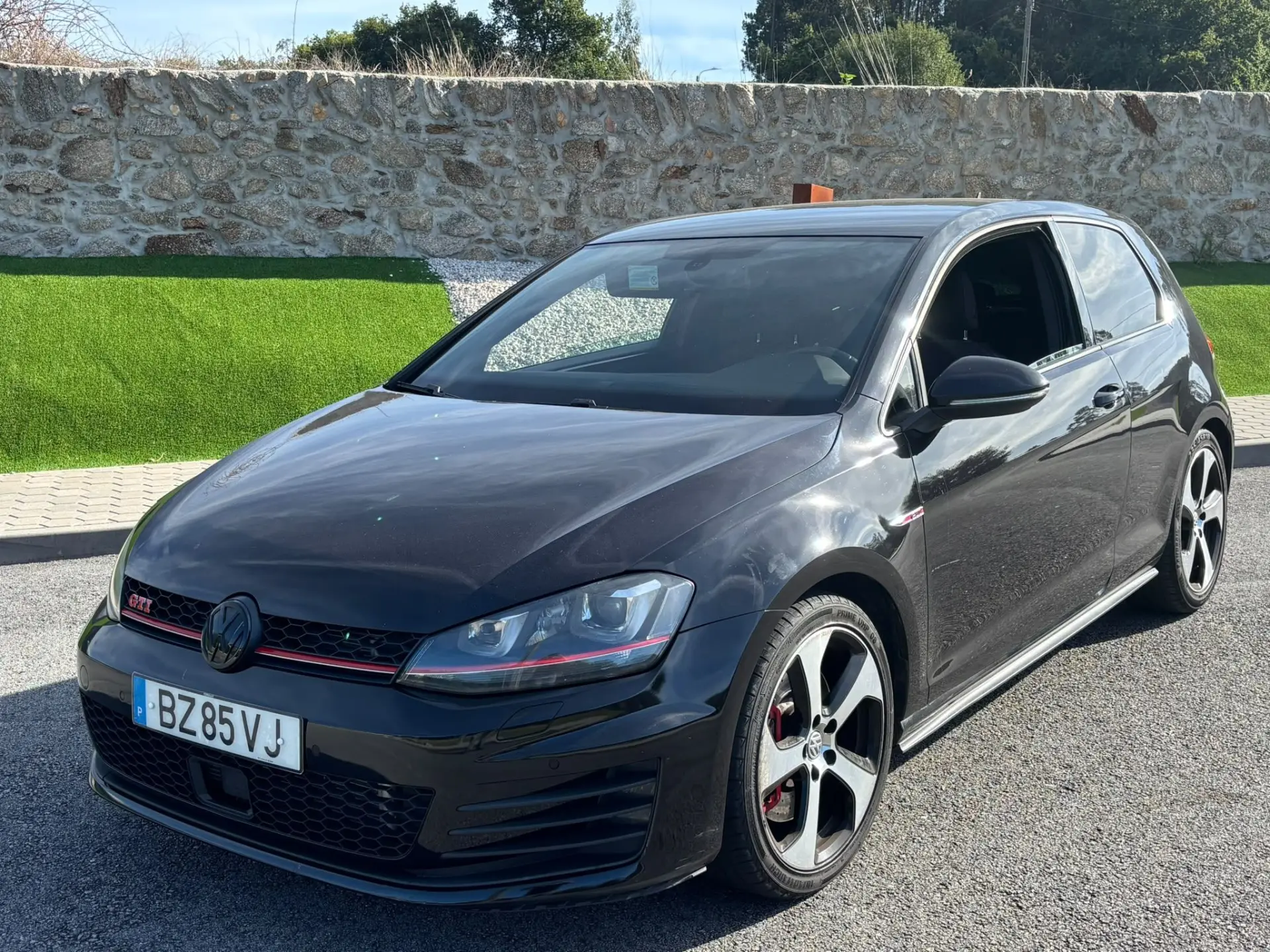 Volkswagen Golf GTI (BlueMotion ) 1